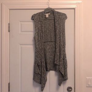 American Rag Black & White loose knit sweater vest